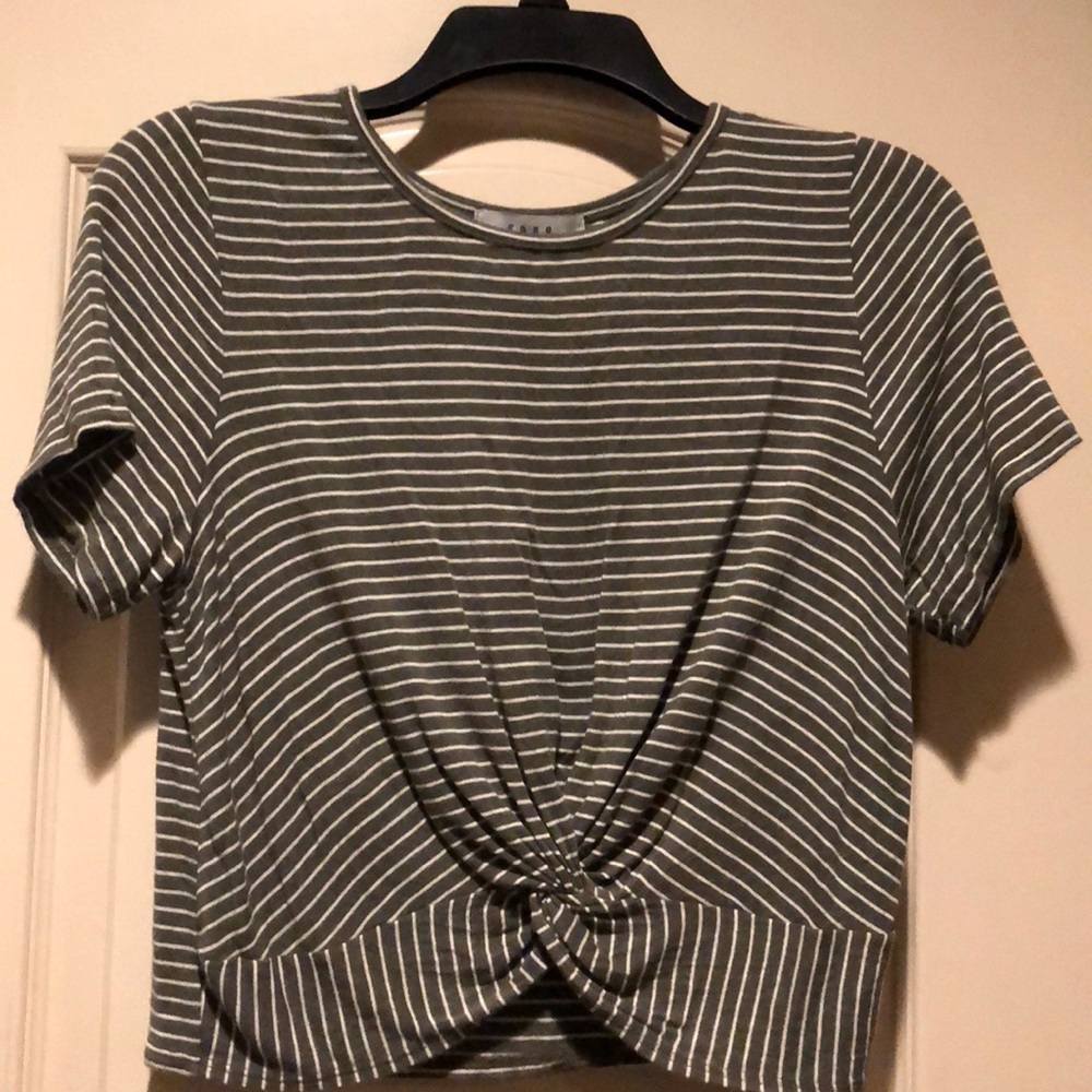 Crop top